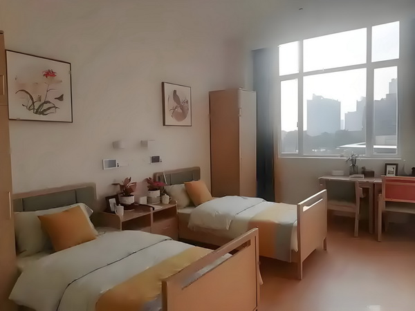 冯骥荐电影南京照相馆：没有抒情只有血的事实